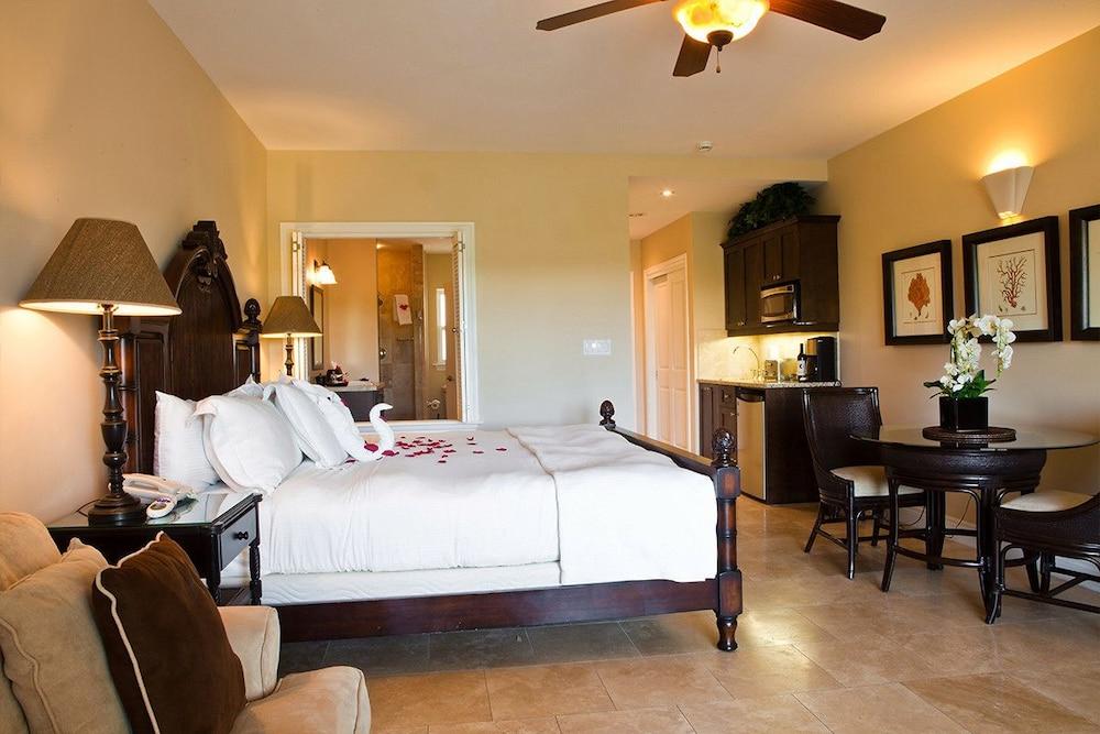 Villa Del Mar Grace Bay Exterior photo