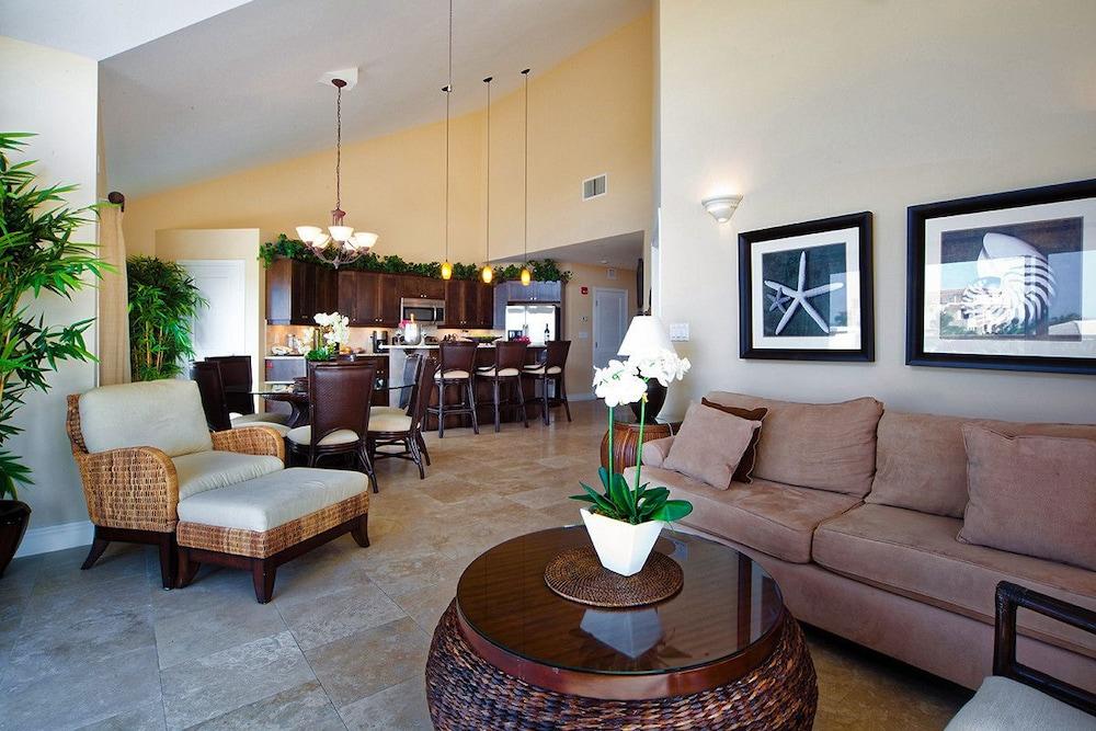 Villa Del Mar Grace Bay Exterior photo