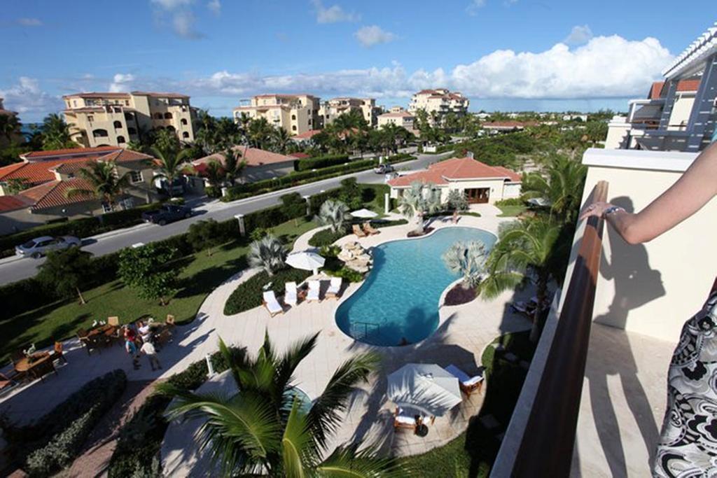 Villa Del Mar Grace Bay Exterior photo