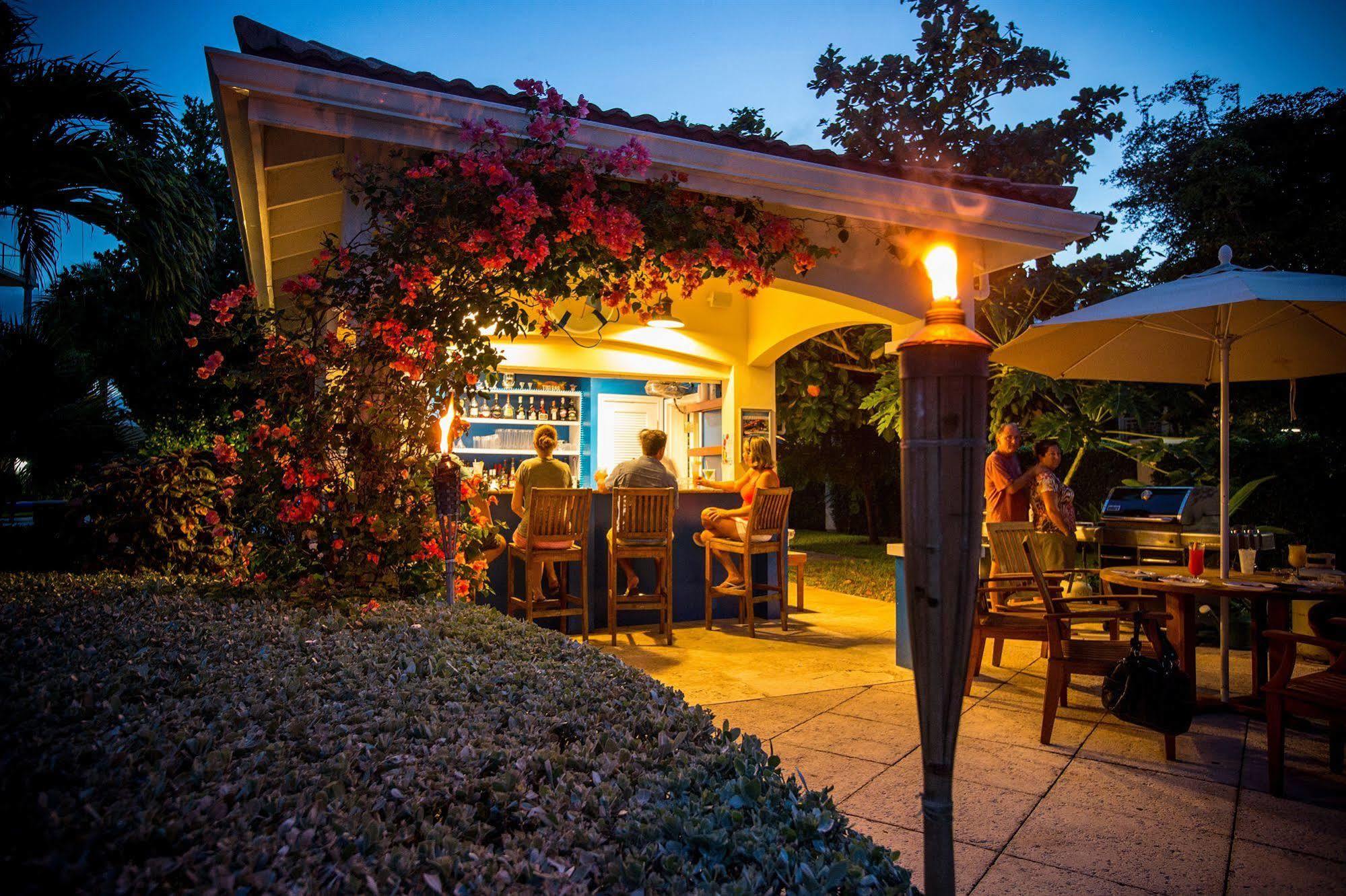 Villa Del Mar Grace Bay Exterior photo