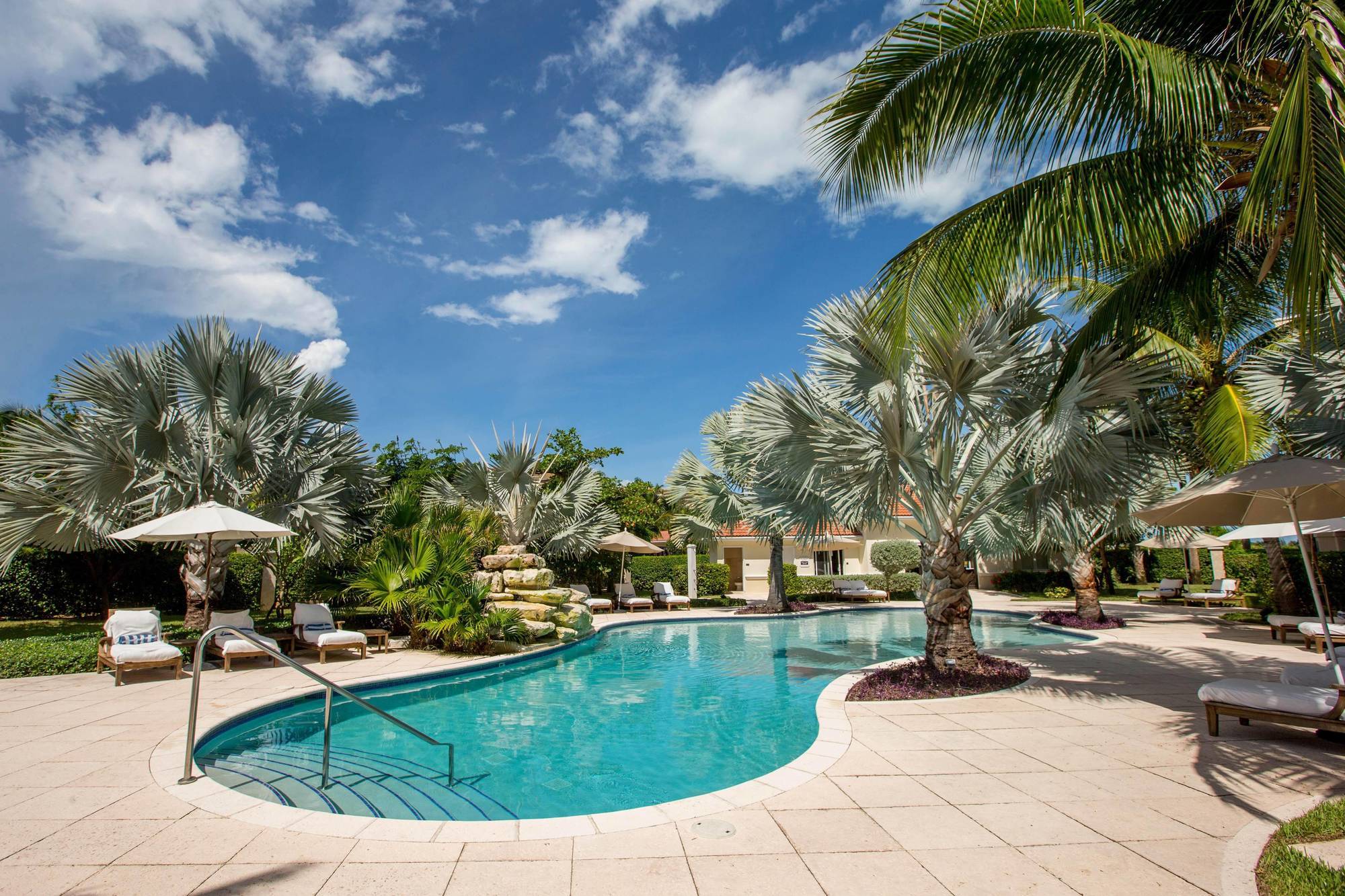 Villa Del Mar Grace Bay Exterior photo